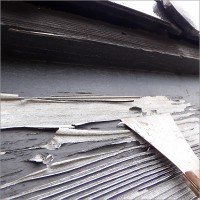 富山県南砺市　住宅 木の破風　塗り替え前の下地処理