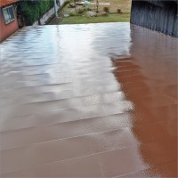 富山県高岡市　納屋の塗り替え　トタン屋根の仕上げ塗装（上塗り）