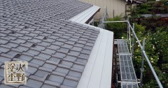 富山市呉羽 住宅屋根の塗り替え　下塗り