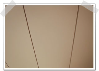 和室天井の仕上げ塗装2