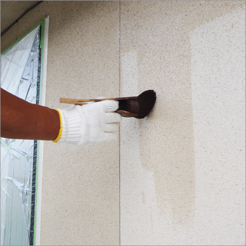 サイディングなどセメント系の外壁の下地塗装